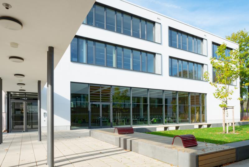 Sanierung und Erweiterung der 82. Oberschule „Am Flughafen“ Dresden